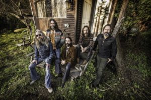 blackberry smoke holding all the roses mp3